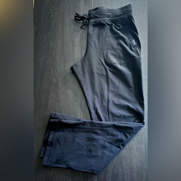 Bench straight leg active trousers-  Large - Picture 1 of 3